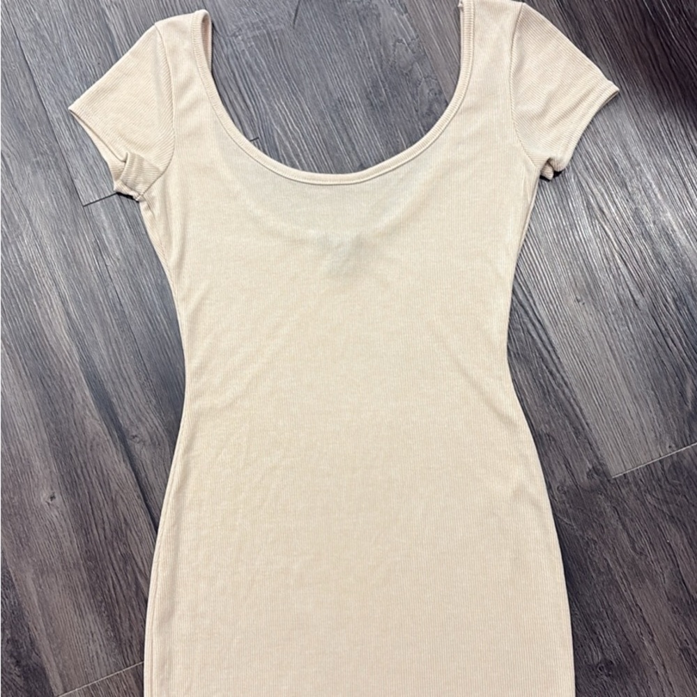 PrettyLittleThing Nude Ribbed Bodycon Dress – Size 4